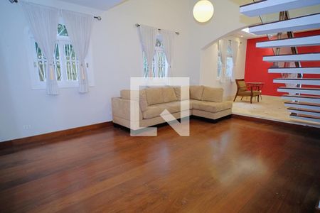 Sala de casa à venda com 3 quartos, 360m² em Boaçava, São Paulo