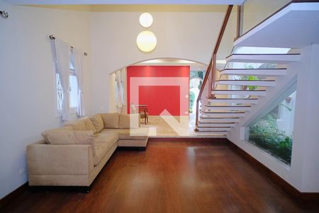 Sala de casa à venda com 3 quartos, 360m² em Boaçava, São Paulo