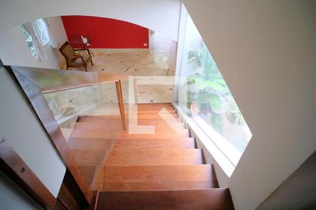 Escada de casa à venda com 3 quartos, 360m² em Boaçava, São Paulo