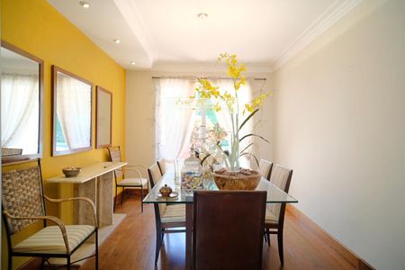 Casa à venda com 360m², 3 quartos e 4 vagasSala de Jantar