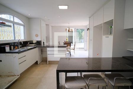 Casa à venda com 360m², 3 quartos e 4 vagasCozinha