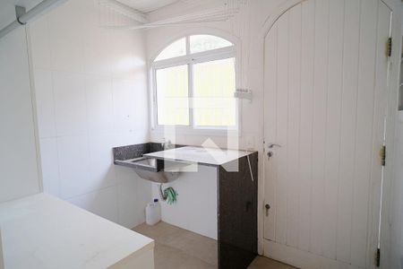 Casa à venda com 360m², 3 quartos e 4 vagasÁrea de Serviço