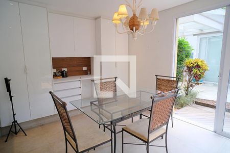 Casa à venda com 360m², 3 quartos e 4 vagasCozinha