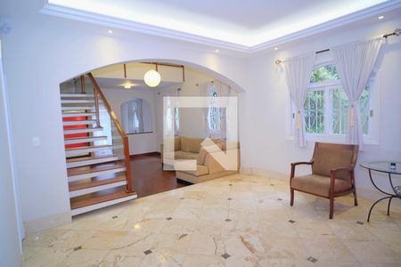 Casa à venda com 360m², 3 quartos e 4 vagasSala