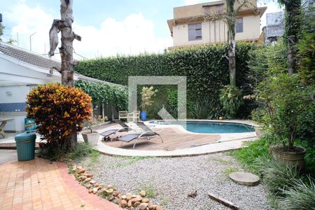 Casa à venda com 360m², 3 quartos e 4 vagasQuintal