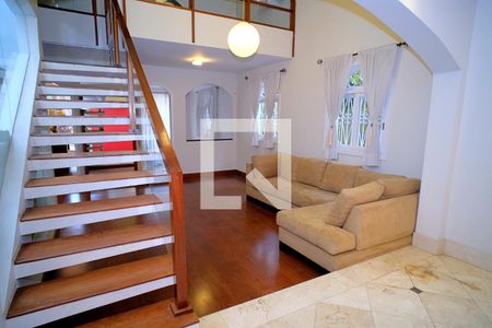 Sala de casa à venda com 3 quartos, 360m² em Boaçava, São Paulo