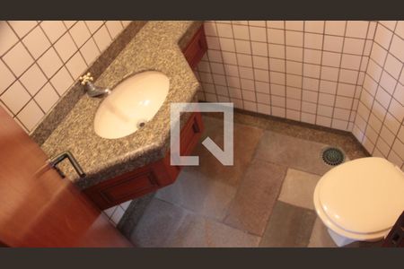 Apartamento à venda com 341m², 5 quartos e 4 vagasBanheiro Social