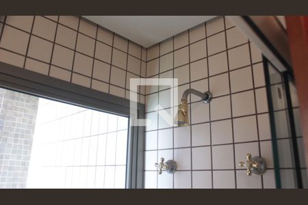 Apartamento à venda com 341m², 5 quartos e 4 vagasBanheiro da Suíte 4