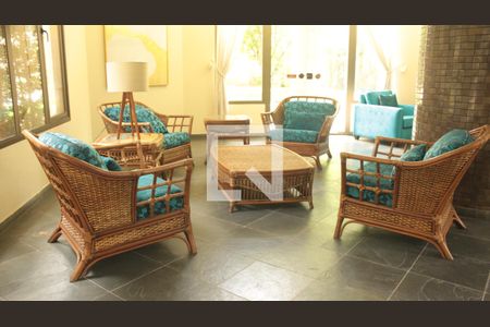 Apartamento à venda com 341m², 5 quartos e 4 vagasÁrea comum - Salão de festas