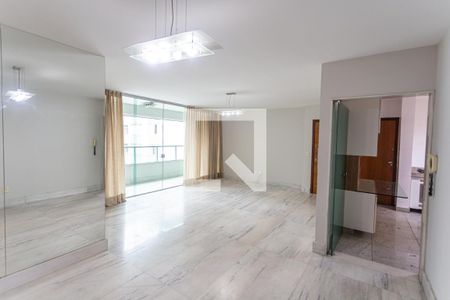 Sala de apartamento para alugar com 4 quartos, 115m² em Santo Antônio, Belo Horizonte