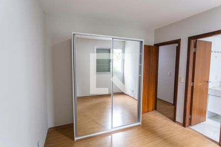 Apartamento à venda com 115m², 4 quartos e sem vagaSuíte 2