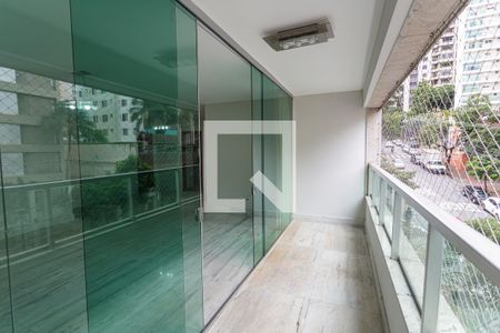 Varanda da Sala de apartamento à venda com 4 quartos, 115m² em Santo Antônio, Belo Horizonte