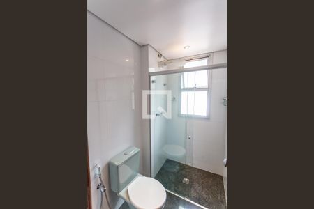 Apartamento à venda com 115m², 4 quartos e sem vagaBanheiro da Semi-Suíte 1 e 2