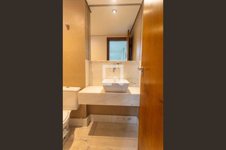 Lavabo da Sala de apartamento para alugar com 4 quartos, 115m² em Santo Antônio, Belo Horizonte