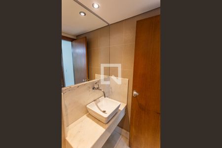 Lavabo da Sala de apartamento à venda com 4 quartos, 115m² em Santo Antônio, Belo Horizonte