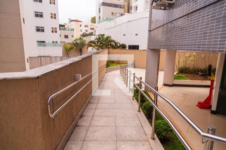 Apartamento à venda com 115m², 4 quartos e sem vagaÁrea da Piscina