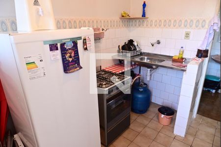 Cozinha de kitnet/studio para alugar com 0 quarto, 32m² em Caiçara, Praia Grande