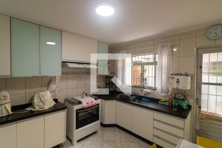 Casa à venda com 106m², 2 quartos e 1 vagaCozinha 