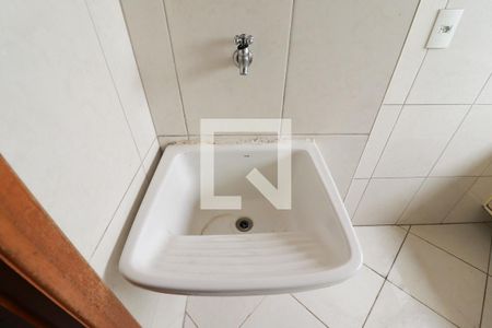 Apartamento à venda com 60m², 2 quartos e 2 vagas Apartamento à venda com 60m², 2 quartos e 2 vagasCozinha e Área de Serviço