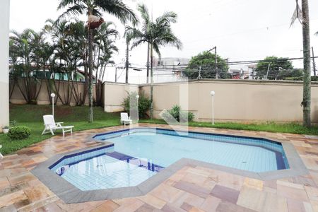 Apartamento à venda com 60m², 2 quartos e 2 vagas Apartamento à venda com 60m², 2 quartos e 2 vagasÁrea comum - Piscina