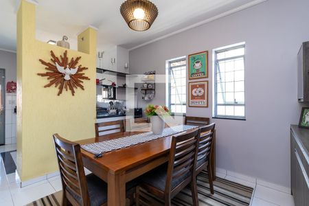 Casa à venda com 180m², 3 quartos e 2 vagasSala de Jantar