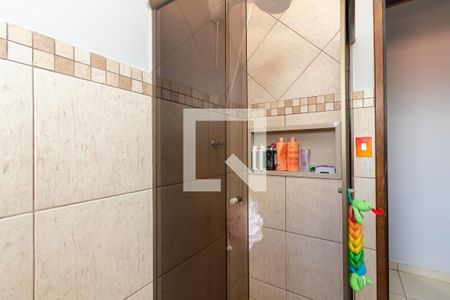 Casa à venda com 180m², 3 quartos e 2 vagasBanheiro 2