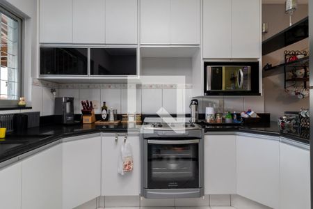 Casa à venda com 180m², 3 quartos e 2 vagasCozinha