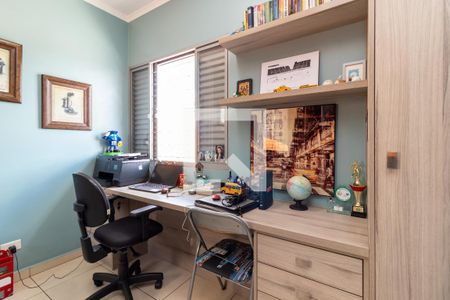 Casa à venda com 180m², 3 quartos e 2 vagasQuarto 3