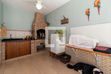 Casa à venda com 180m², 3 quartos e 2 vagasChurrasqueira