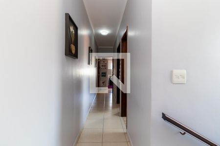 Casa à venda com 180m², 3 quartos e 2 vagasCorredor dos Quartos