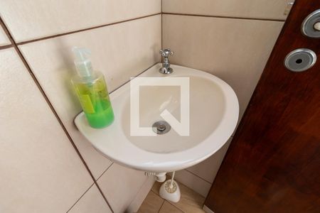 Casa à venda com 180m², 3 quartos e 2 vagasBanheiro de Serviço