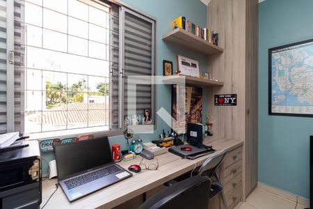 Casa à venda com 180m², 3 quartos e 2 vagasQuarto 3