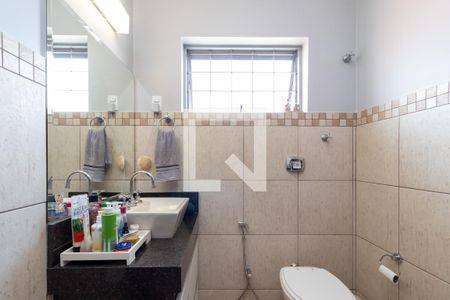 Casa à venda com 180m², 3 quartos e 2 vagasBanheiro 2