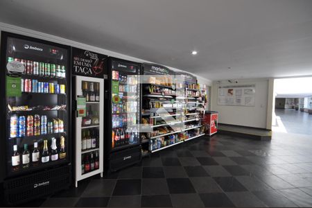 Apartamento para alugar com 106m², 3 quartos e 2 vagasMini Market