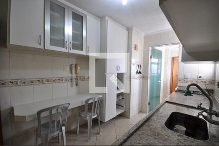 Apartamento para alugar com 106m², 3 quartos e 2 vagasCozinha