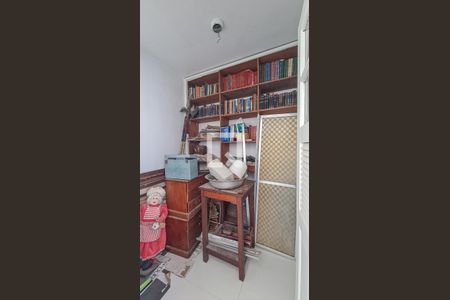 Apartamento à venda com 102m², 2 quartos e sem vagaQuarto de Serviço