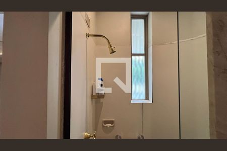 Casa à venda com 362m², 5 quartos e 4 vagasBanheiro da Suíte 4