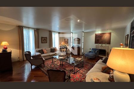 Sala de estar de casa à venda com 5 quartos, 362m² em Jardim Paulista, São Paulo