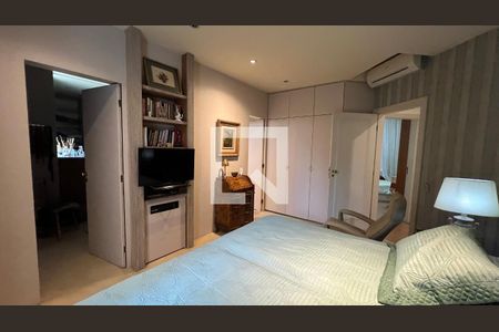 Casa à venda com 362m², 5 quartos e 4 vagasSuite 4