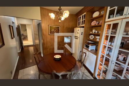 Casa à venda com 362m², 5 quartos e 4 vagasCopa