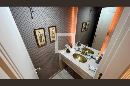 Casa à venda com 362m², 5 quartos e 4 vagasLavabo