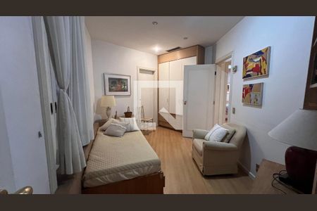 Casa à venda com 362m², 5 quartos e 4 vagasSuite 2