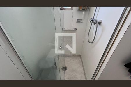 Casa à venda com 362m², 5 quartos e 4 vagasBanheiro da Suíte 1