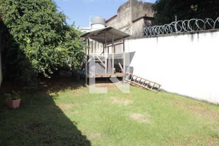 Casa à venda com 170m², 3 quartos e 6 vagasquintal