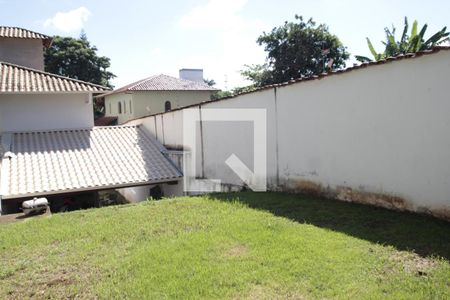 Casa à venda com 170m², 3 quartos e 6 vagasquintal