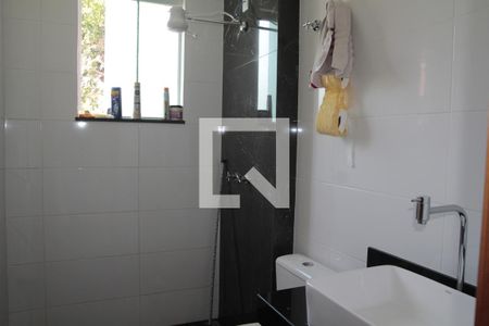 Casa à venda com 170m², 3 quartos e 6 vagasbanheiro