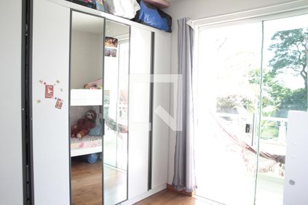 Casa à venda com 170m², 3 quartos e 6 vagasquarto 01