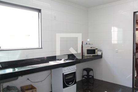 Casa à venda com 170m², 3 quartos e 6 vagascozinha