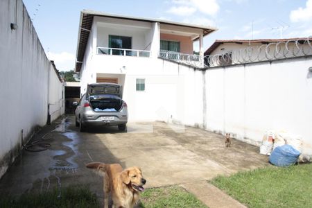 Casa à venda com 170m², 3 quartos e 6 vagasgaragem