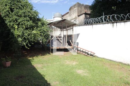 Casa à venda com 170m², 3 quartos e 6 vagasquintal